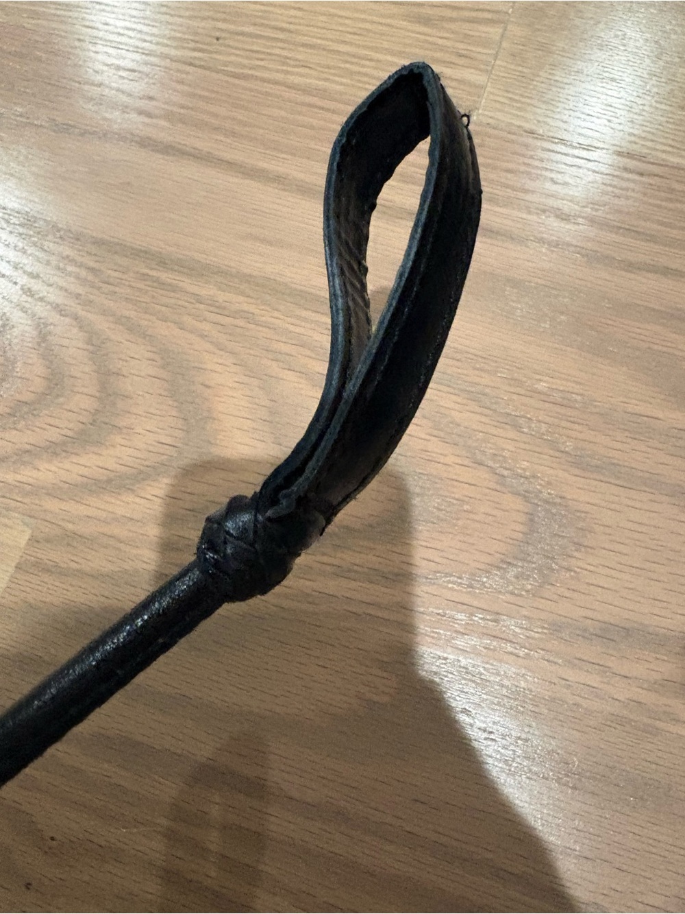 Black Leather Riding Crop - Picture 6 of 8